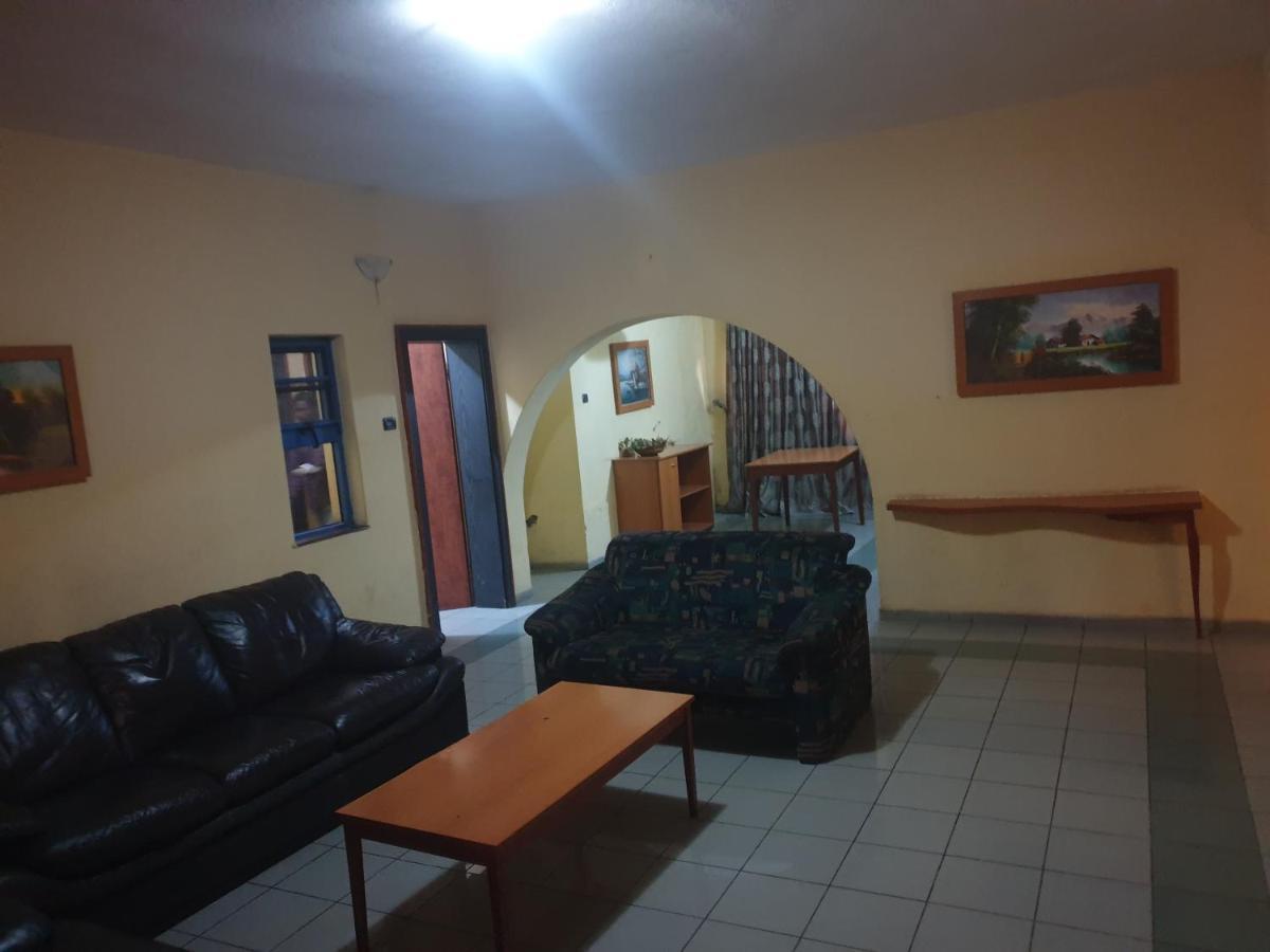 Febson Hotel Abuja Buitenkant foto